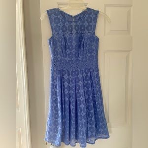 London Times lavender/blue lace dress with daisy accents. Size 2.